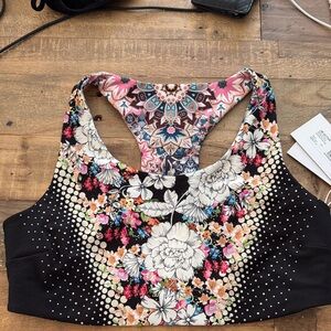 NWT Johnny Was Reversible Floral and Geometric Patterned Sports Bra